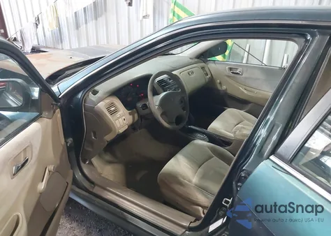 2001 Honda Accord Value Package из США, поврежденный, VIN 1HGCF86661A065180